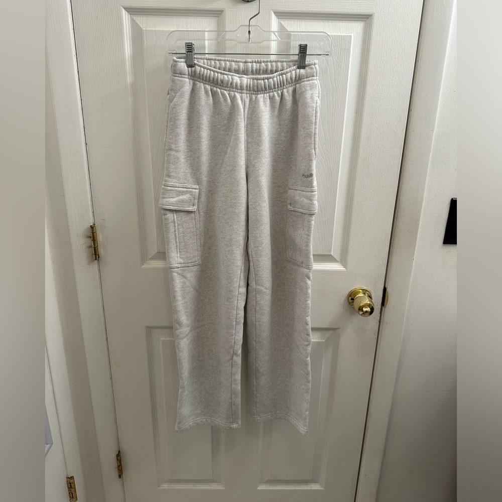 Aritzia TNA Mega Cargo Sweatpants